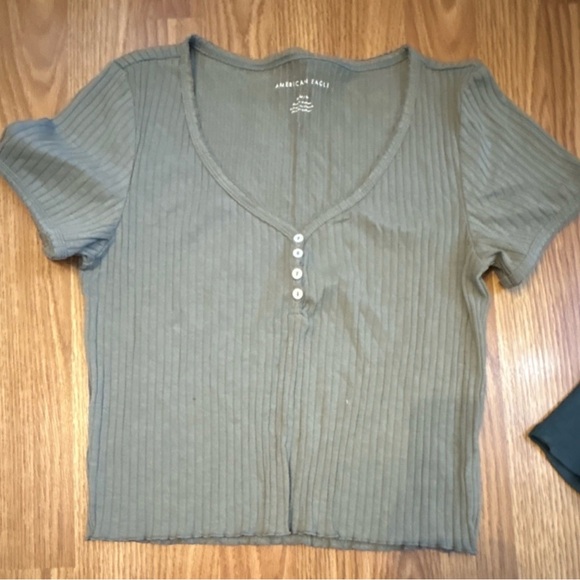 Stylish Women's Tops Collection - Picture 14 of 14